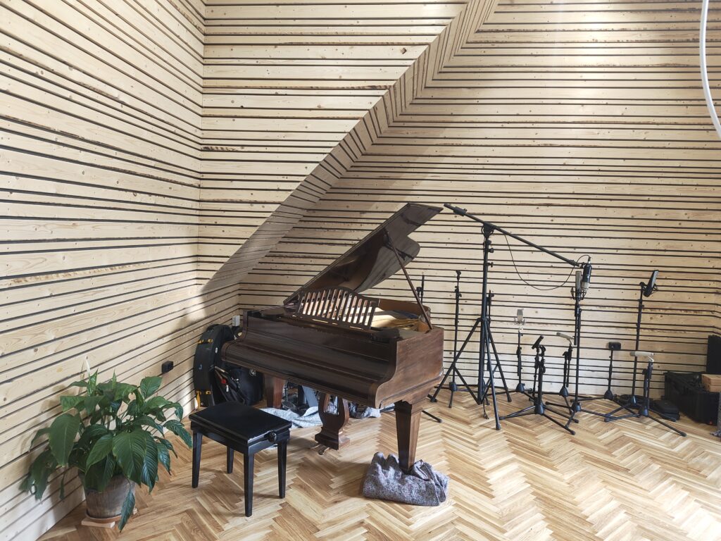 Baby Grand Piano V-Studio